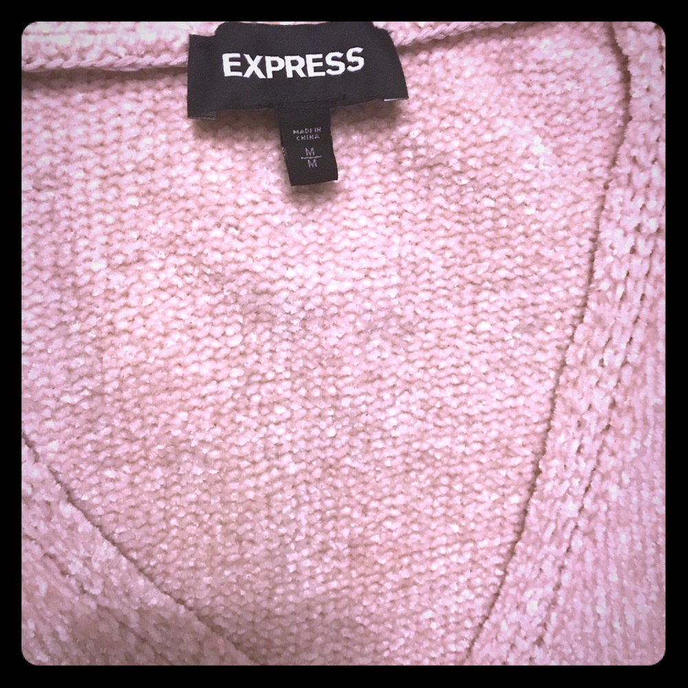 Express pink sweater vneck- great cond. Medium